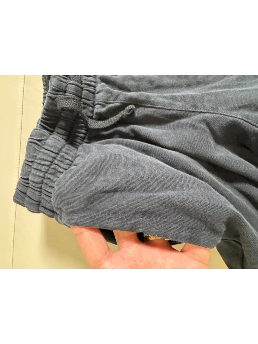 Nike Boys Black Athletic Shorts Kids XS Cotton Logo Embroidered Elastic Waist Dr